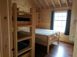 bayleys-resort-cabin-rentals-bedroom-1
